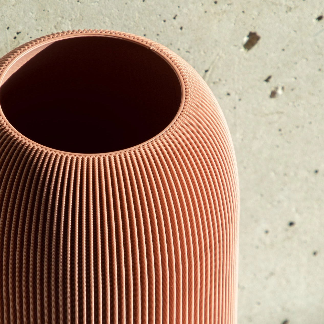 Vase PILLE by dennismaass